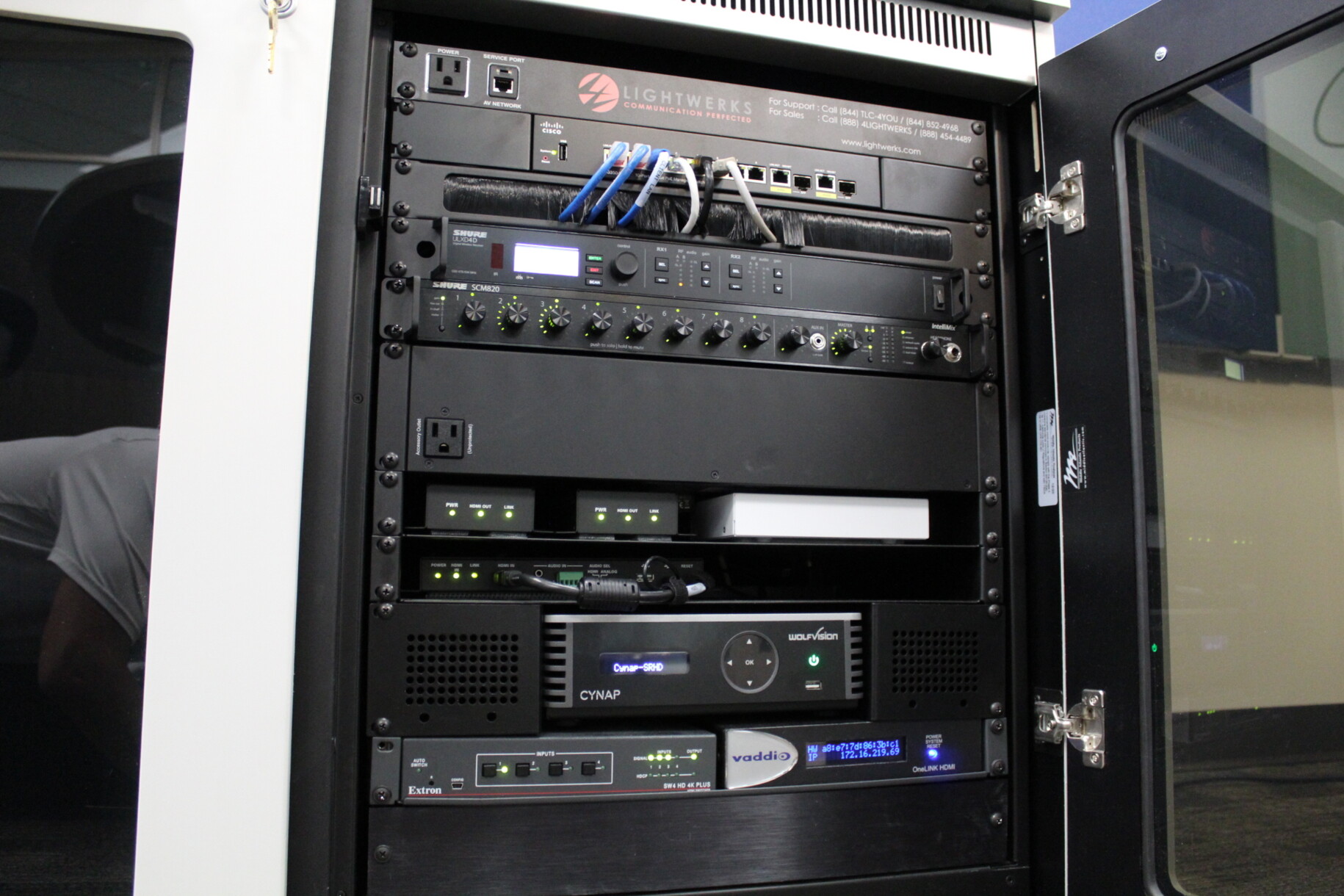 Rack-mount installation of WolfVision Cynap at SRHD.