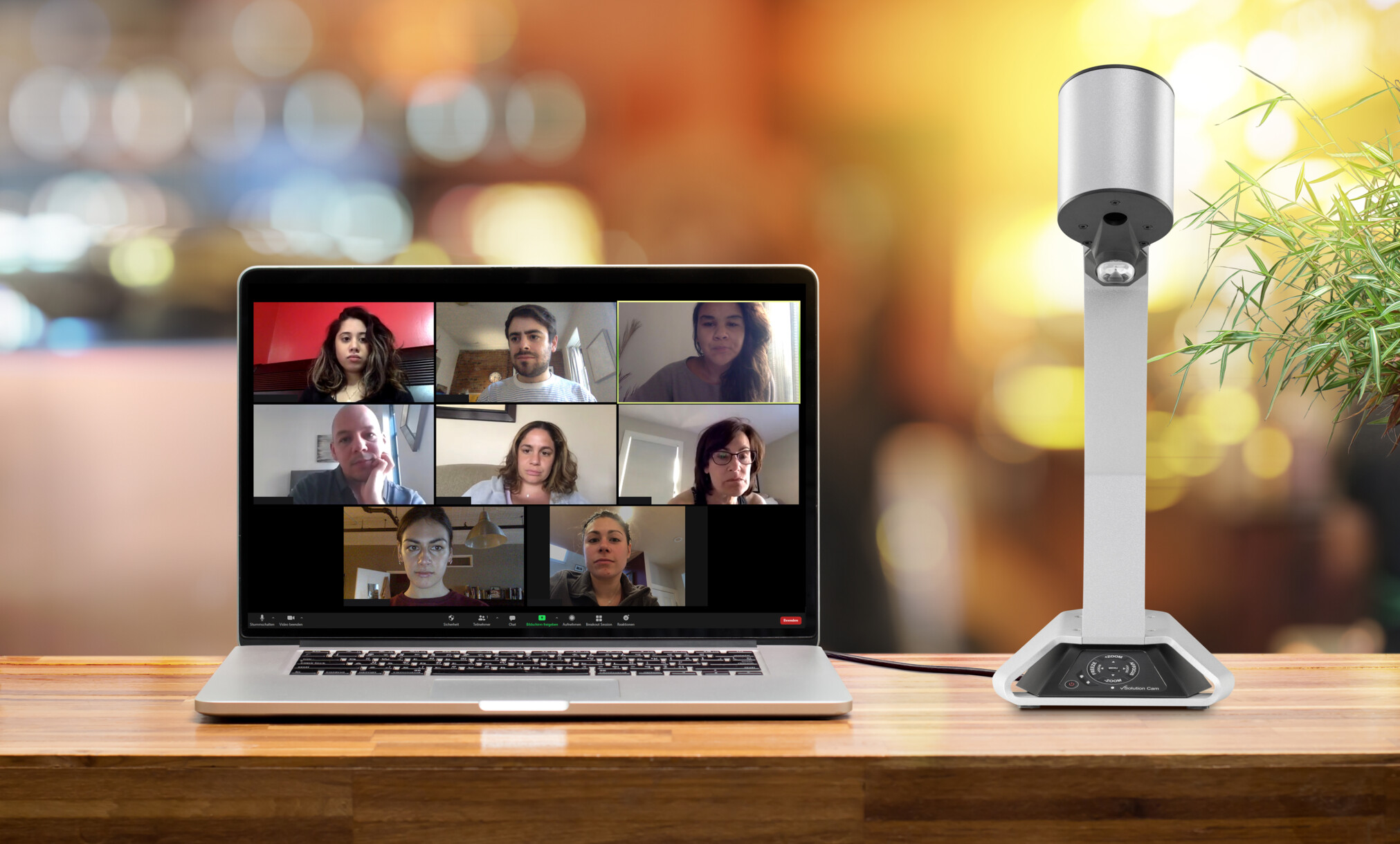 vSolution Cam: Plug-and-play 'live' imaging for online classes and meetings